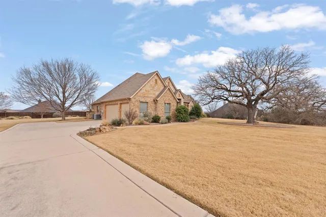 $695,000 | 608 Elm Hill Boulevard, Burleson, TX 76028