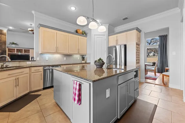 $695,000 | 608 Elm Hill Boulevard, Burleson, TX 76028