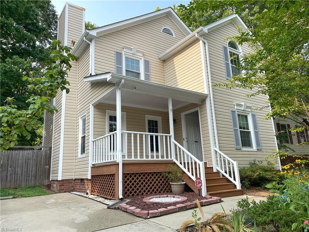 11 Planters Wood Trail, Greensboro, NC 27407 Compass