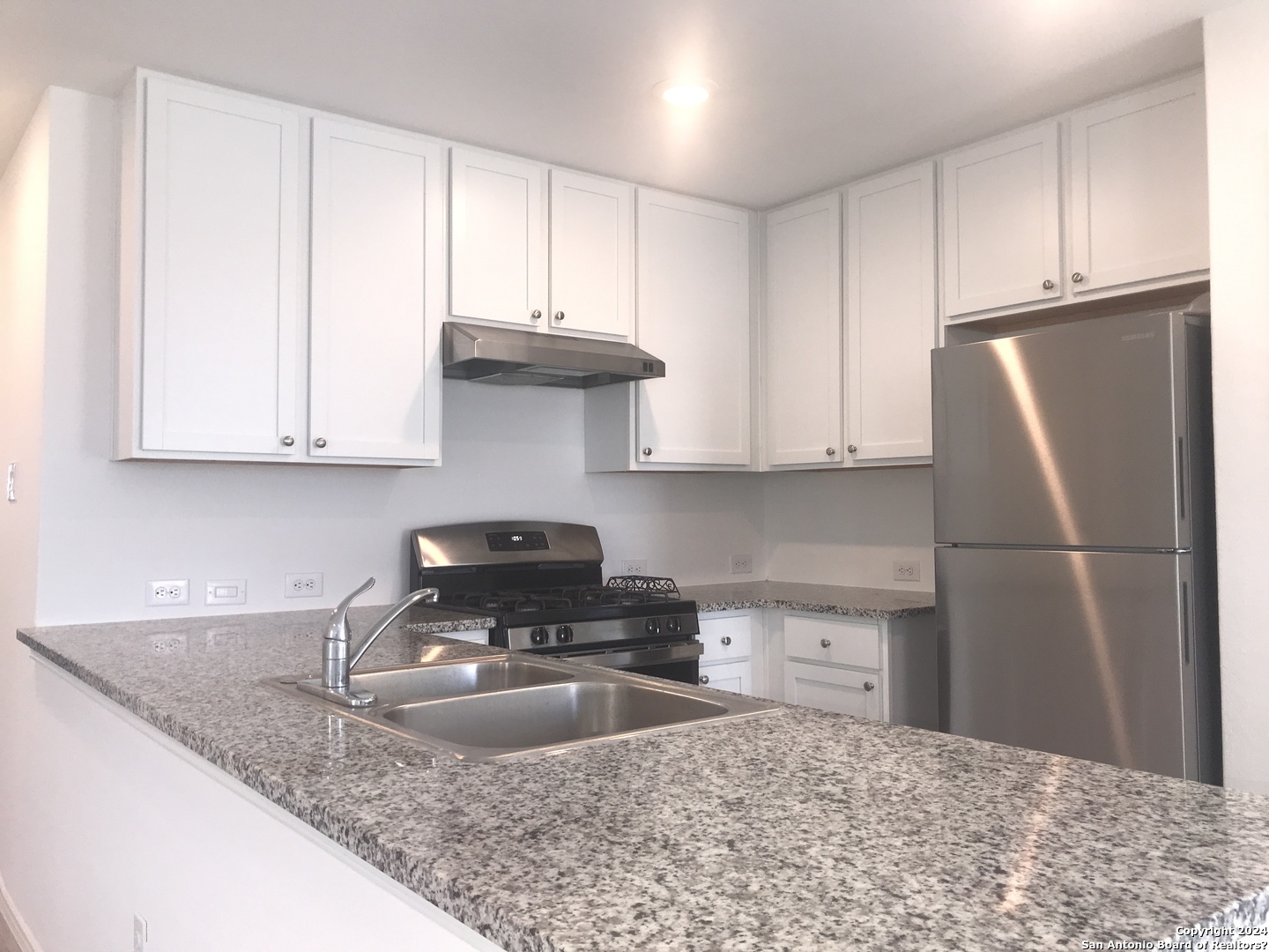 7410 Silos Ridge San Antonio, TX 78252 - Photo 7 of 17