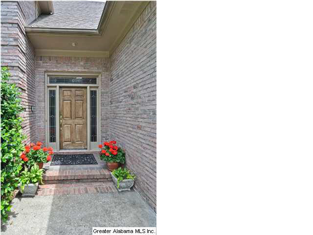 3856 Timberline Way Birmingham, AL 35243 - Photo 2 of 32