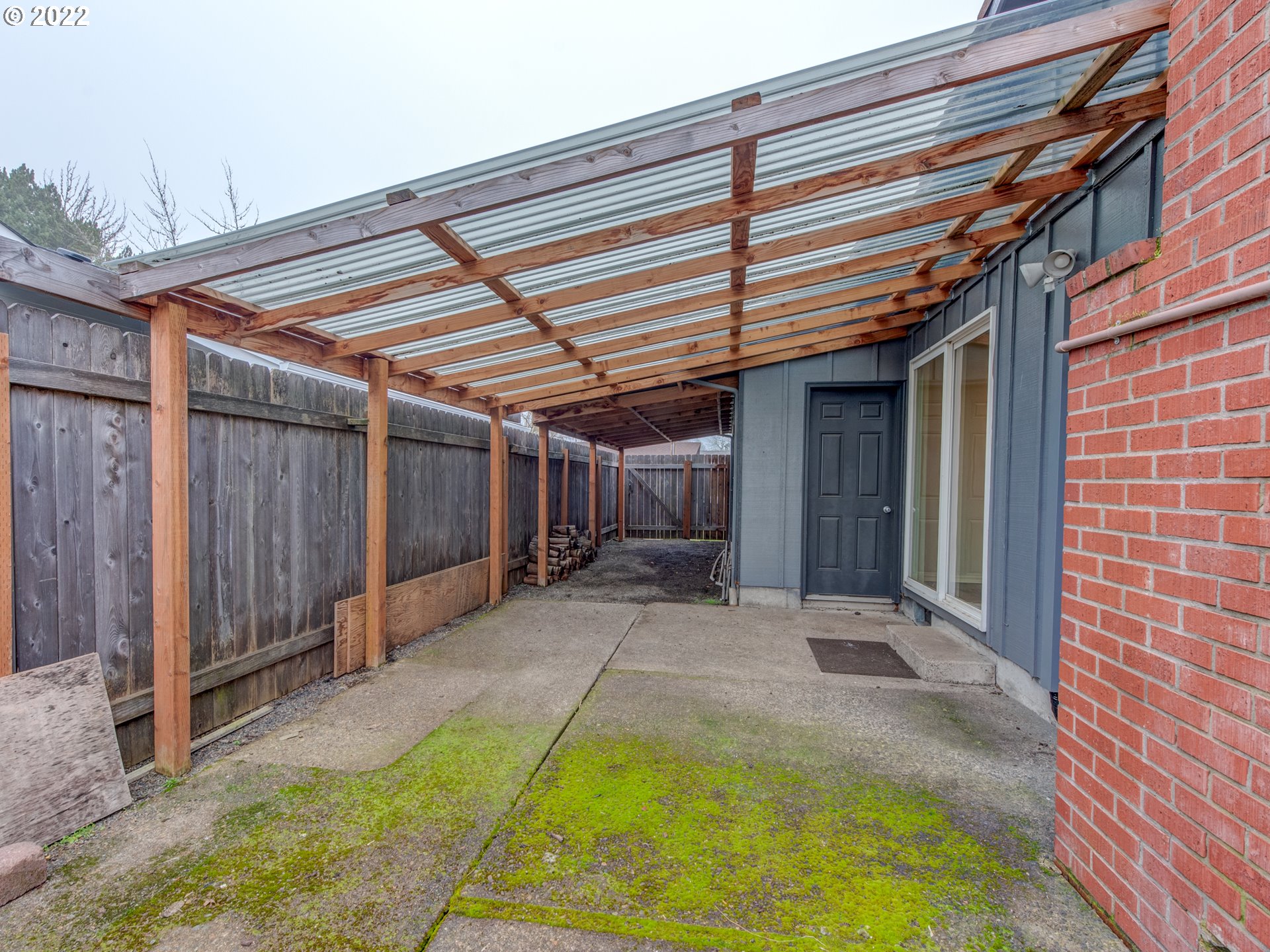 252 71st Street Springfield, OR 97478 - Photo 24 of 30 a view of a backyard