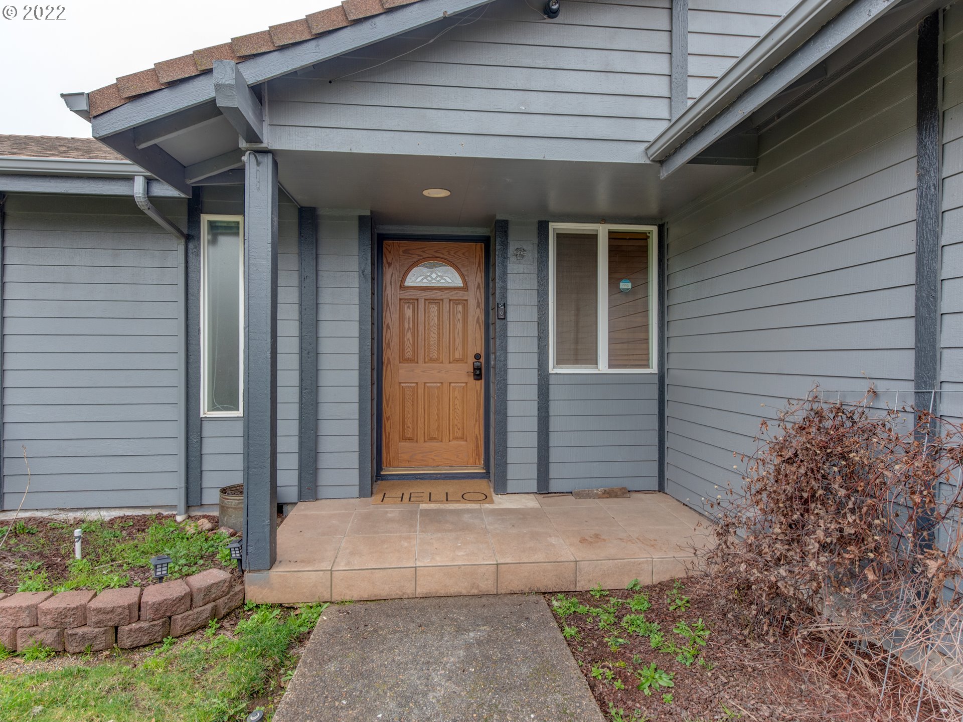 252 71st Street Springfield, OR 97478 - Photo 3 of 30 a front view of a house