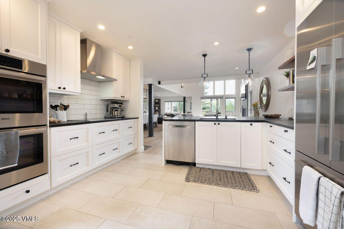 114 Mission Place Edwards, CO 81632 - Photo 7 of 26 photo_offline_013