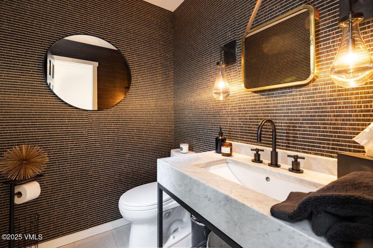 114 Mission Place Edwards, CO 81632 - Photo 9 of 26 photo_offline_020