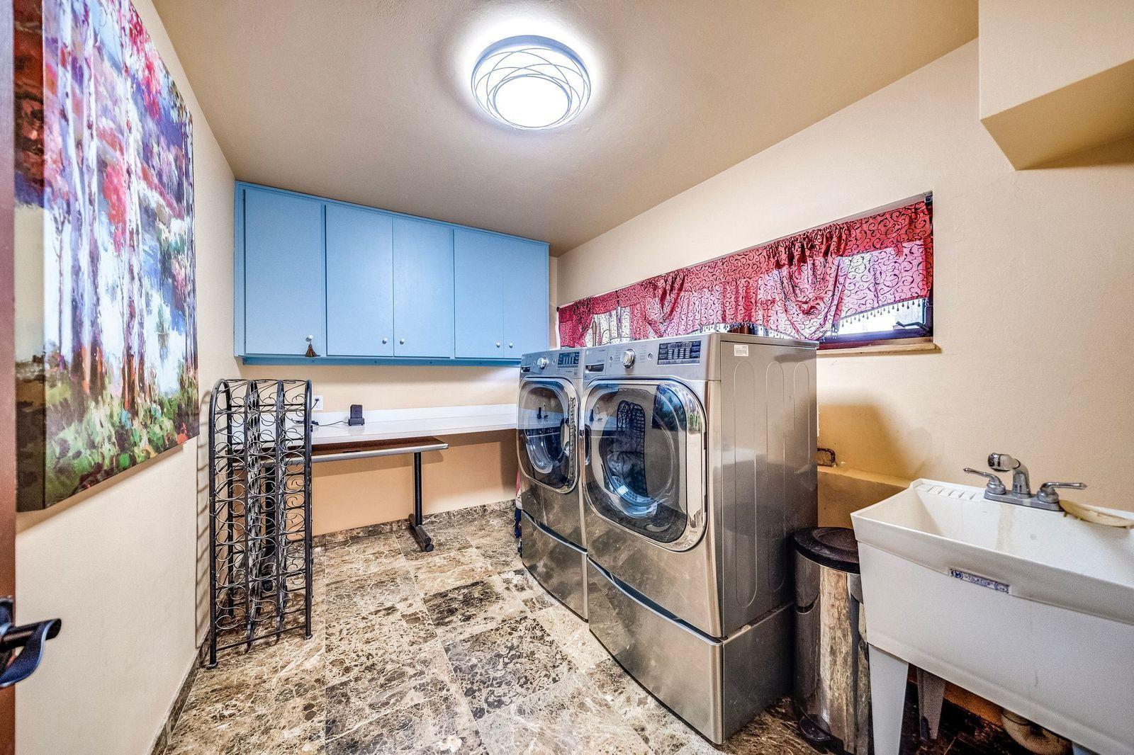 20912 Pinar Trail Boca Raton, FL 33433 - Photo 26 of 31 Laundry