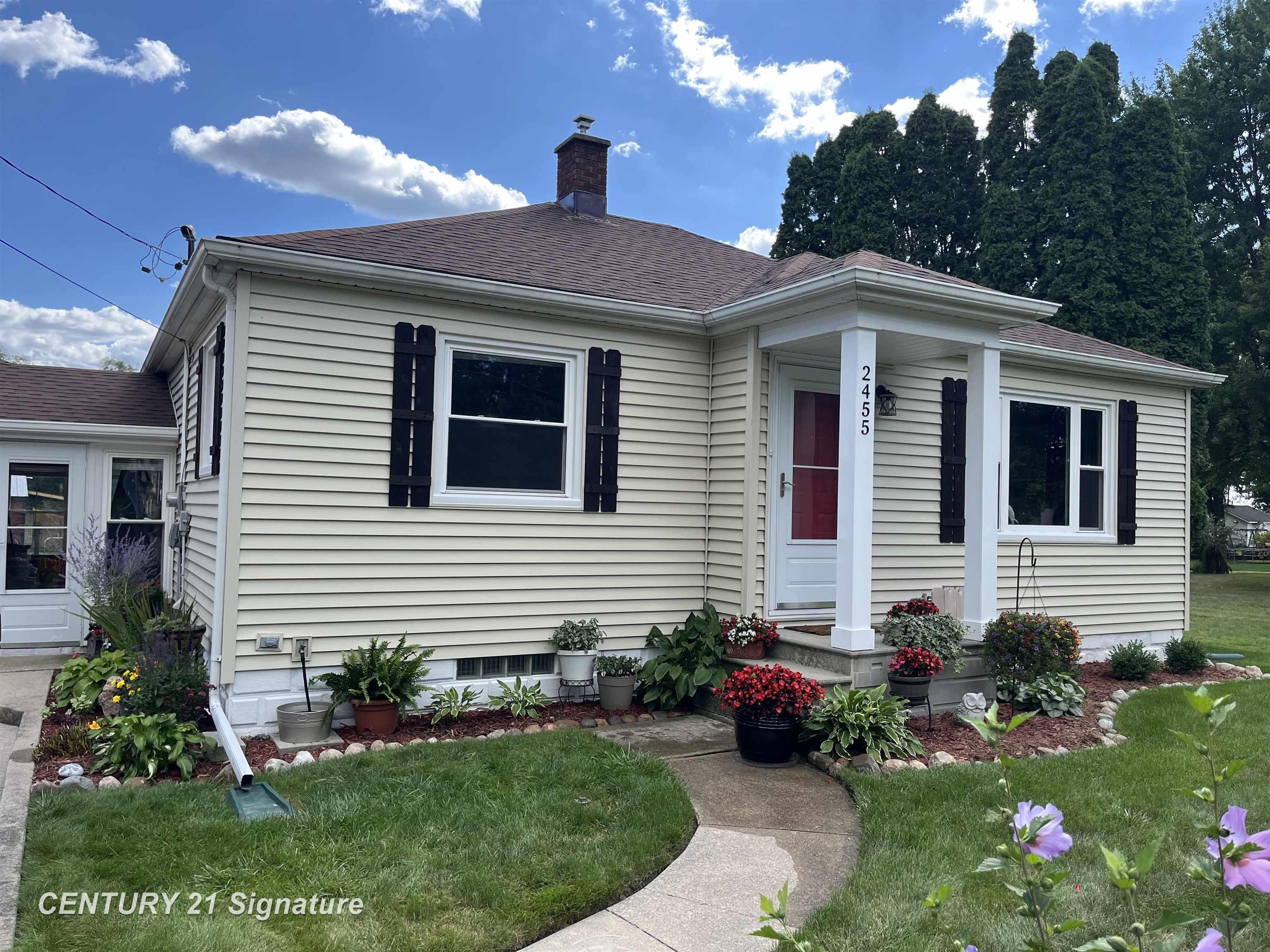 2455 Bullock Road Bay City, MI 48708 - Photo 1 of 41 50158335-dda912a2-976e-4c9d-a671-2bee95b181a9.JPG