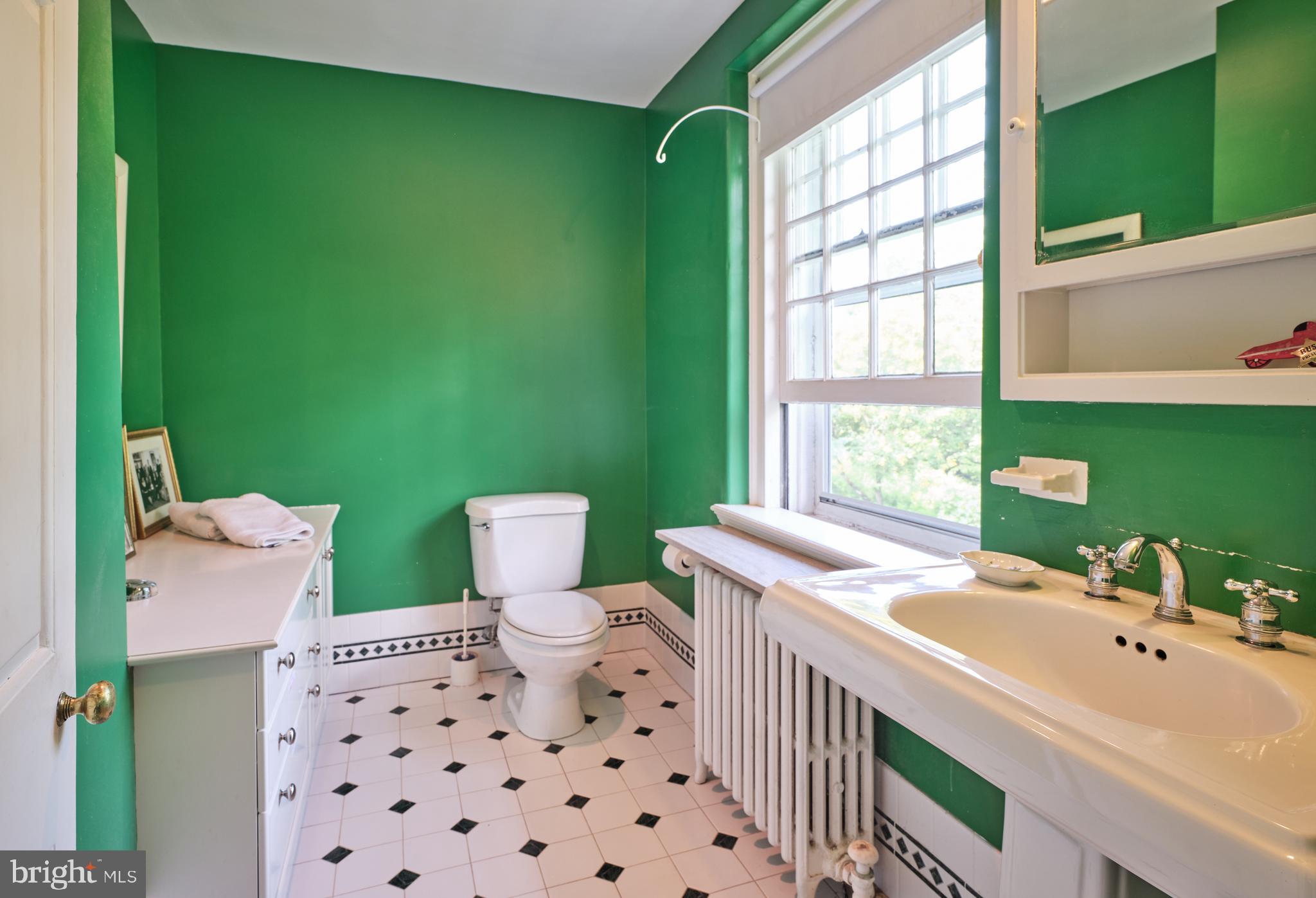 128 Ashwood Road Villanova, PA 19085 - Photo 38 of 65