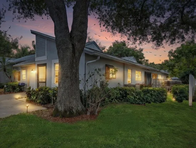 $2,350 | 8592 Sunbird Place, Boca Raton, FL 33496