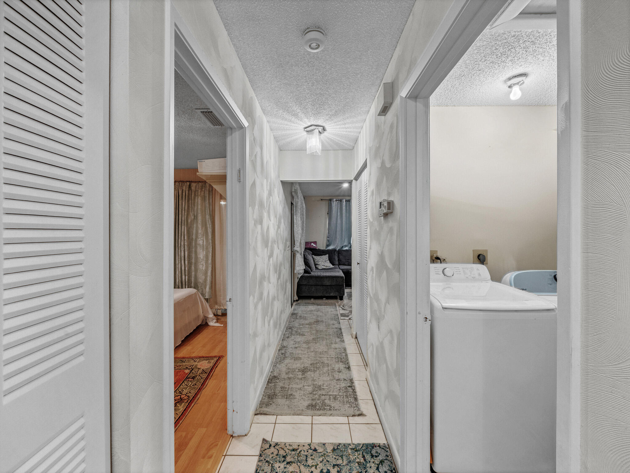 8592 Sunbird Place Boca Raton, FL 33496 - Photo 33 of 44 17 Foyer (2)