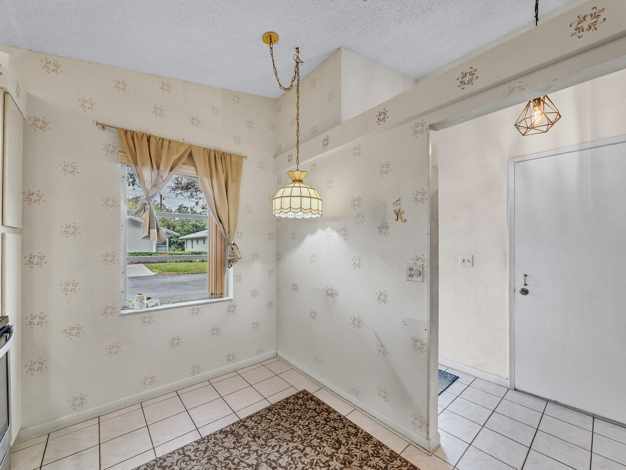 8592 Sunbird Place Boca Raton, FL 33496 - Photo 8 of 44 5 Kitchen (3)