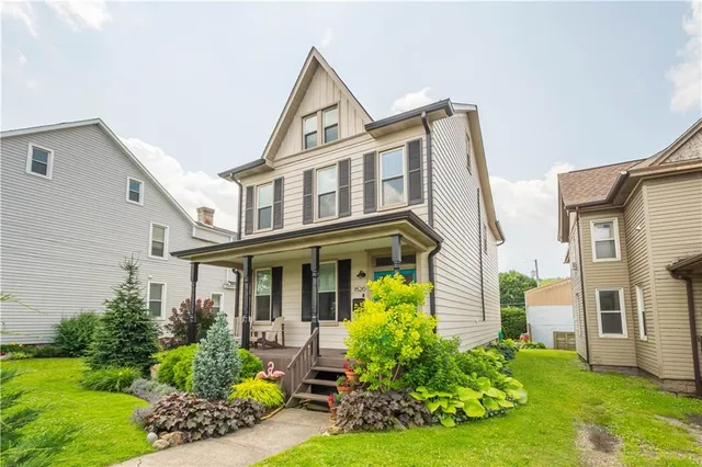 $305,000 | 1520 4th Avenue, Coraopolis, PA 15108