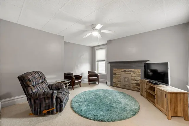 $305,000 | 1520 4th Avenue, Coraopolis, PA 15108