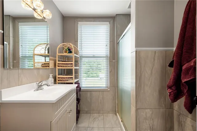 $305,000 | 1520 4th Avenue, Coraopolis, PA 15108