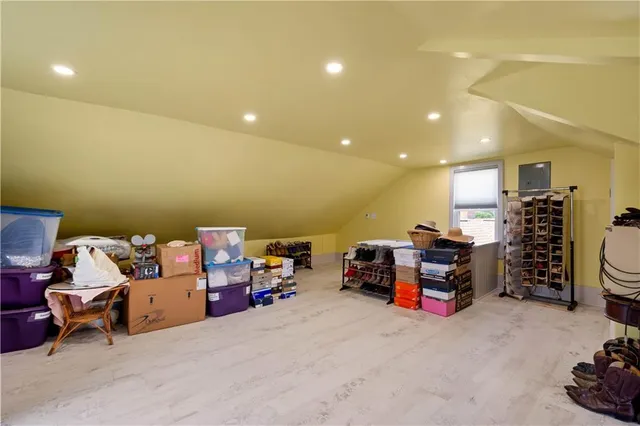 $305,000 | 1520 4th Avenue, Coraopolis, PA 15108