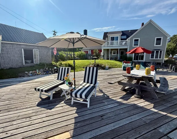 $749,000 | 55 West Main Street, Vinalhaven, ME 04863