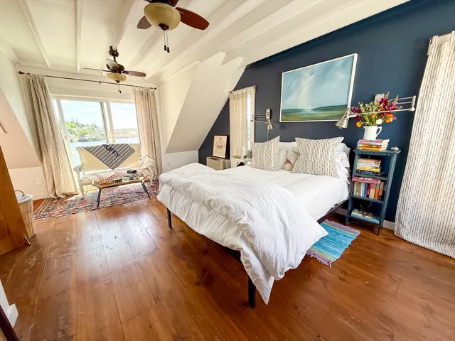 $749,000 | 55 West Main Street, Vinalhaven, ME 04863