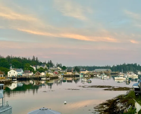 $749,000 | 55 West Main Street, Vinalhaven, ME 04863