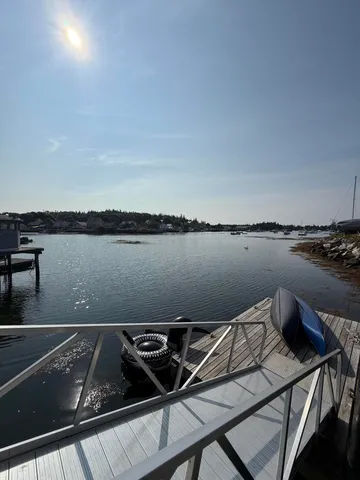 $749,000 | 55 West Main Street, Vinalhaven, ME 04863