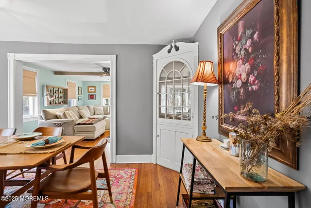 a view of a livingroom and dining room