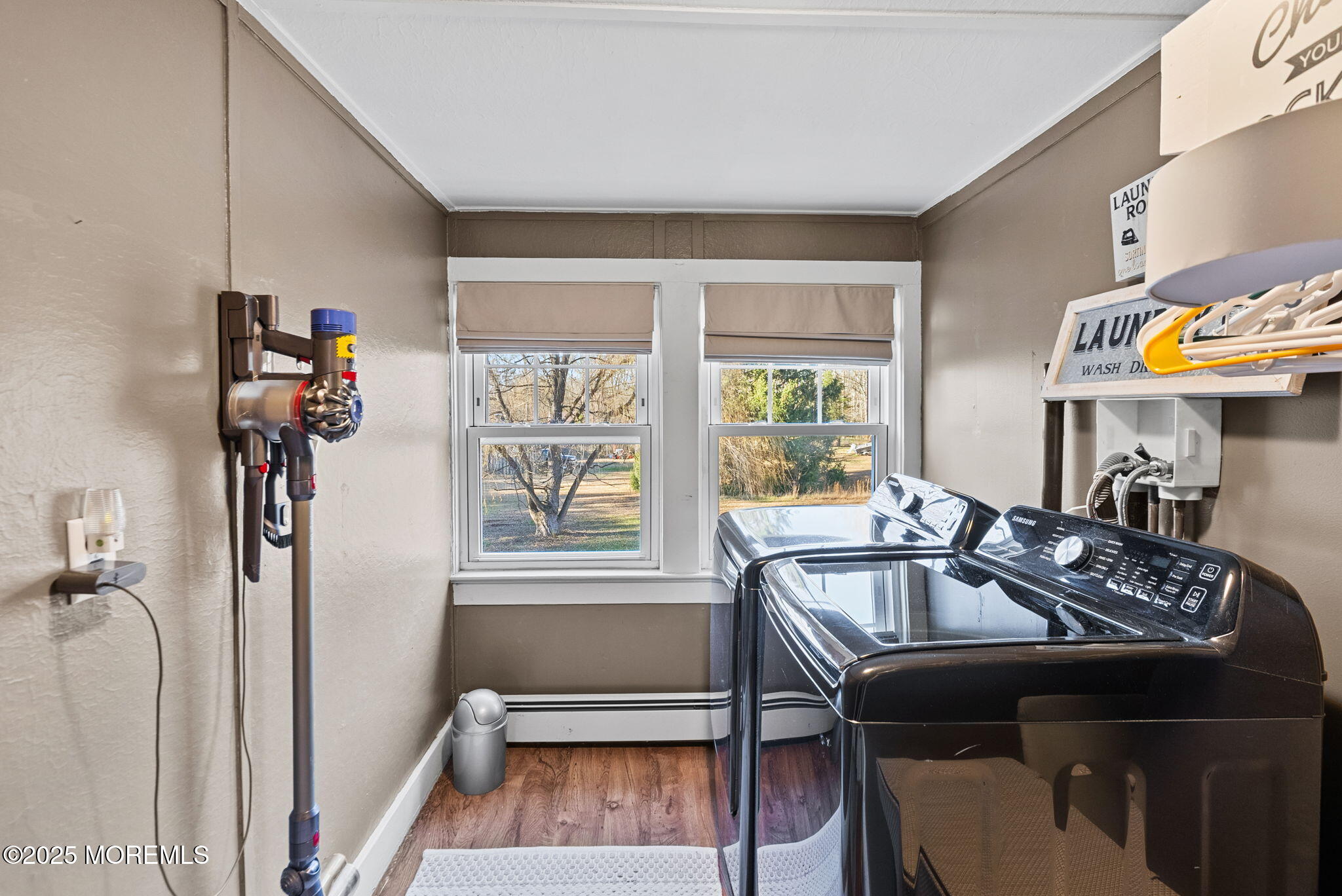 156 Old Tavern Road Farmingdale, NJ 07727 - Photo 26 of 43 a living room with furniture and a window