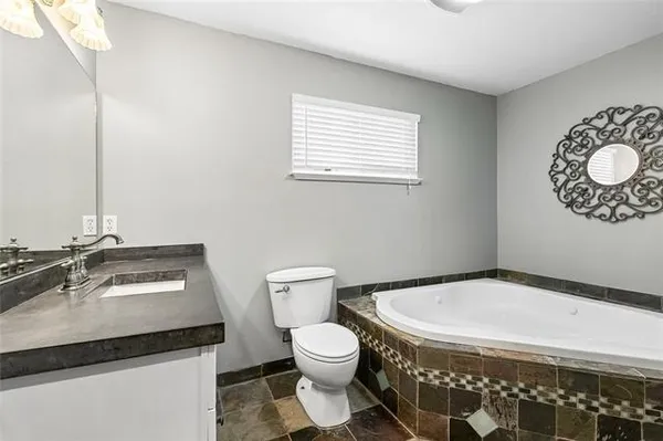 $299,000 | 45 East Chalmette Circle, Chalmette, LA 70043