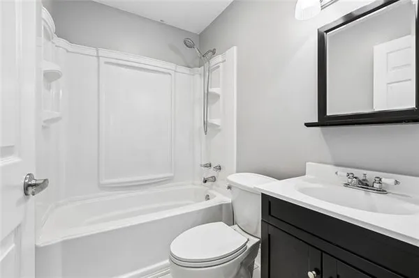 $299,000 | 45 East Chalmette Circle, Chalmette, LA 70043