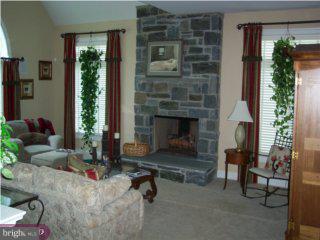 111 Springtree Road Newtown Square, PA 19073 - Photo 3 of 6