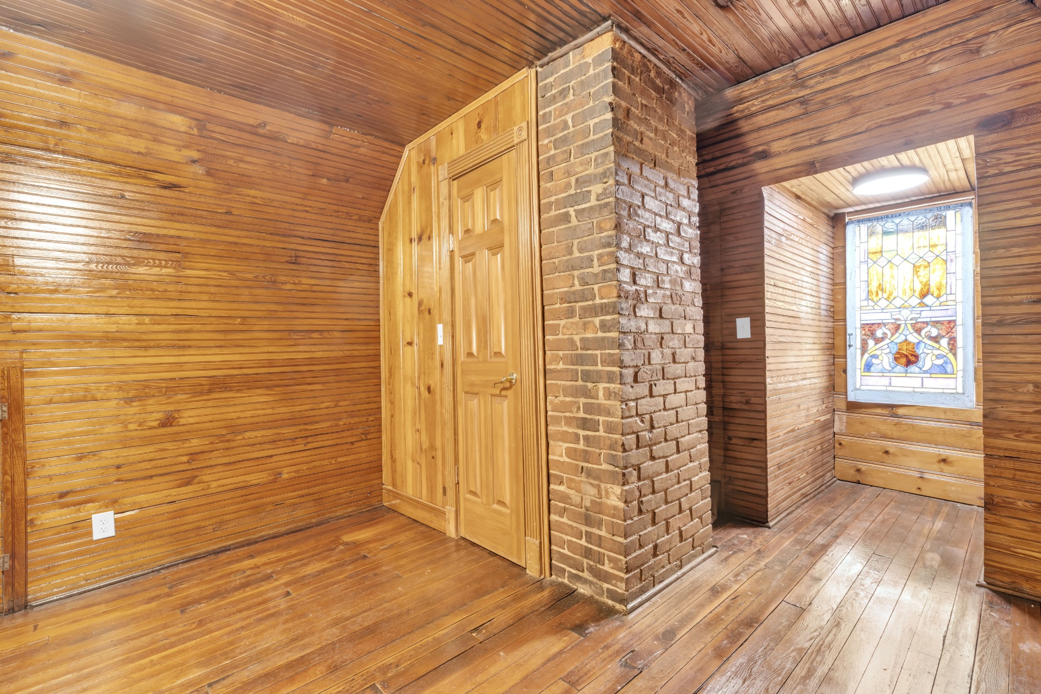 115 North Main Street Springfield, TN 37172 - Photo 23 of 24 a view of front door with wooden floor