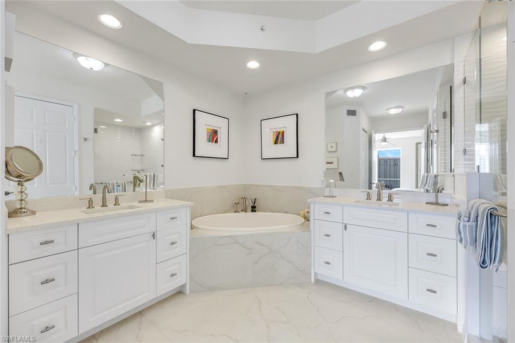 400 Flagship Drive, Unit 902 Naples, FL 34108 - Photo 13 of 35