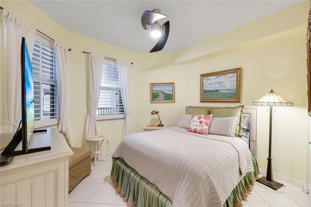 400 Flagship Drive, Unit 902 Naples, FL 34108 - Photo 15 of 35