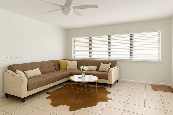 $1,450 | 215 Southeast 3rd Avenue, Unit 304B, Hallandale Beach, FL 33009