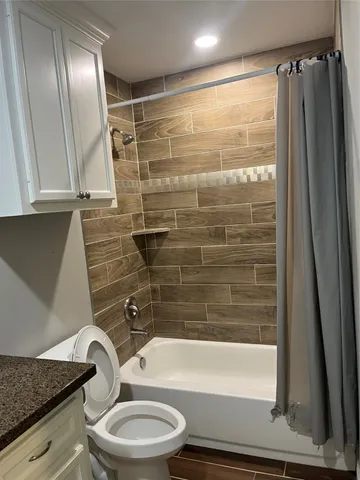 $1,300 | 18222 Bonnie Alice Drive, Unit A, Montgomery, TX 77316