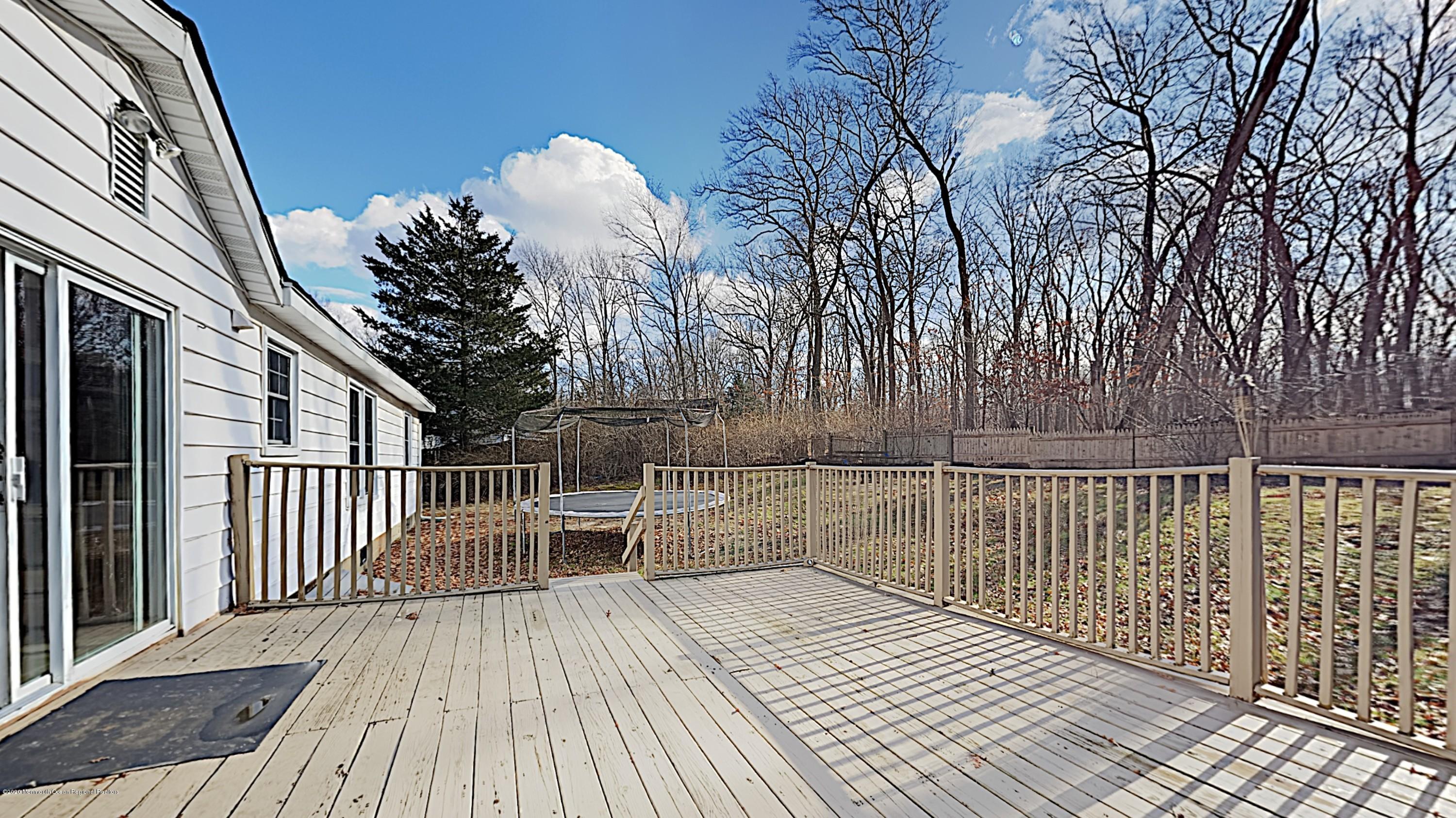 739 Green Valley Road Jackson, NJ 08527 - Photo 5 of 32 11_Image_SjlT167CQN