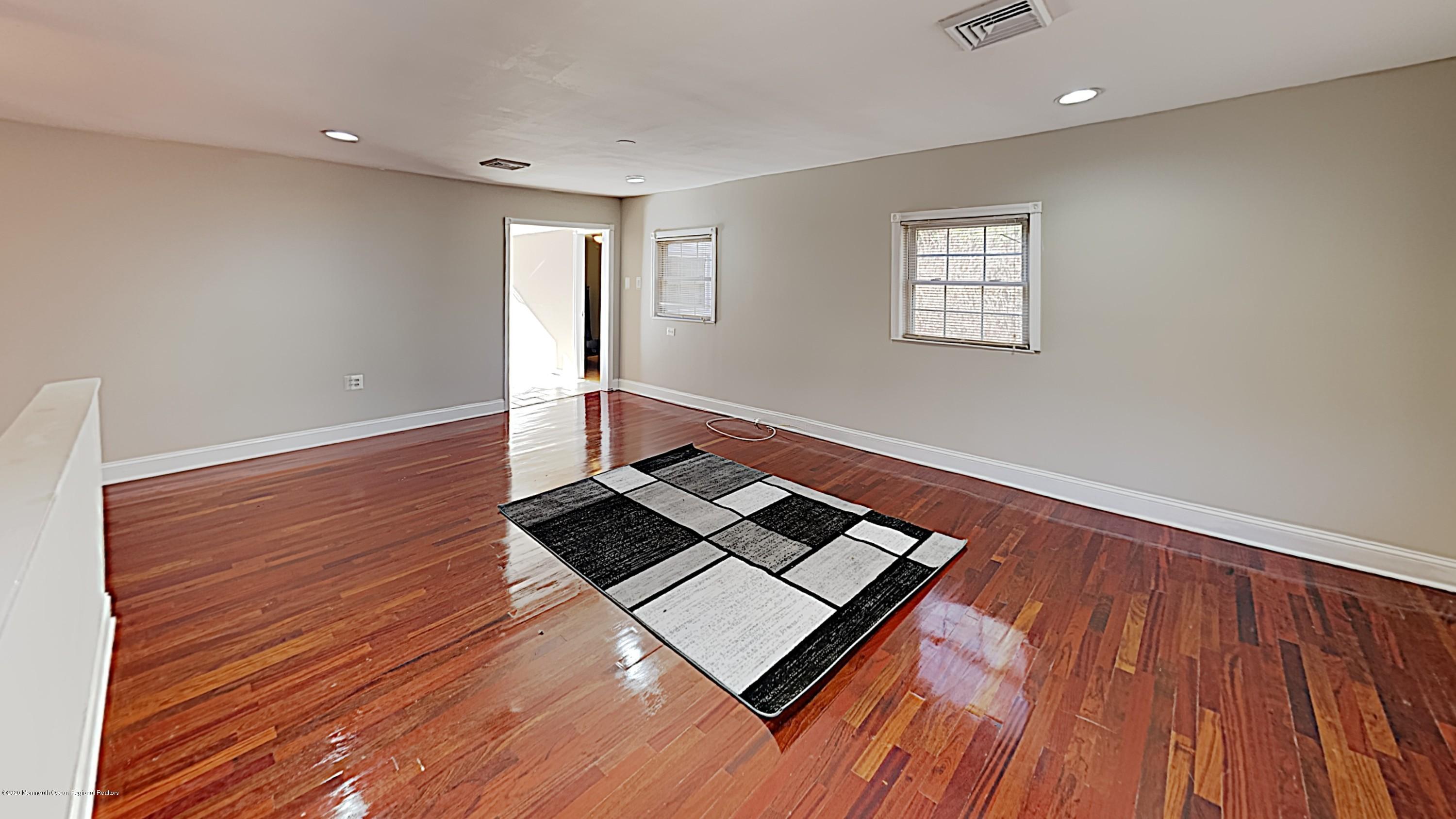 739 Green Valley Road Jackson, NJ 08527 - Photo 10 of 32 32_Image_W9bi2Mk03O