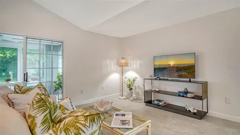 $285,000 | 6467 Carrington Circle, Unit 43, Sarasota, FL 34238