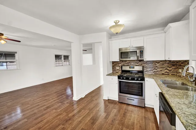 $385,000 | 10322 South Central Park Avenue, Chicago, IL 60655