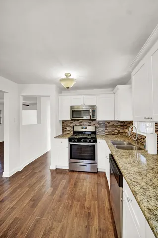 $385,000 | 10322 South Central Park Avenue, Chicago, IL 60655