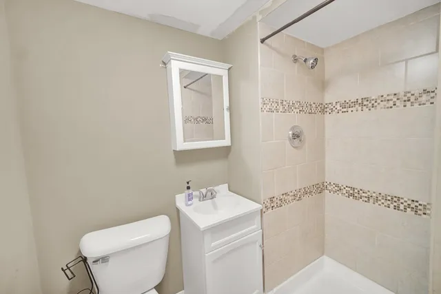 $385,000 | 10322 South Central Park Avenue, Chicago, IL 60655