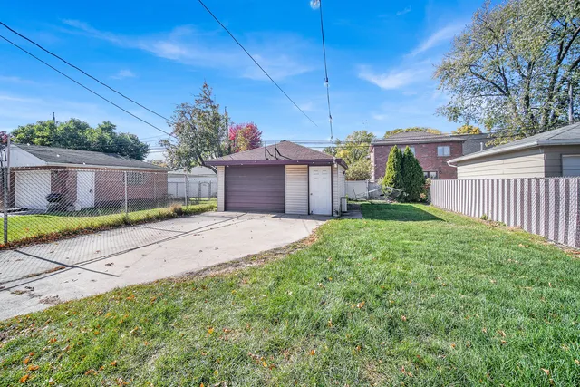 $385,000 | 10322 South Central Park Avenue, Chicago, IL 60655