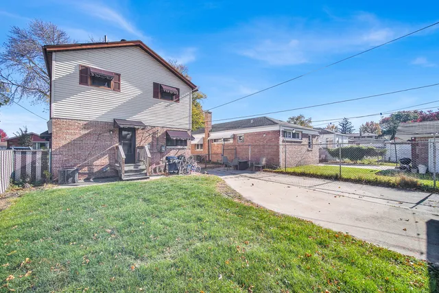 $385,000 | 10322 South Central Park Avenue, Chicago, IL 60655