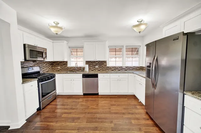 $385,000 | 10322 South Central Park Avenue, Chicago, IL 60655