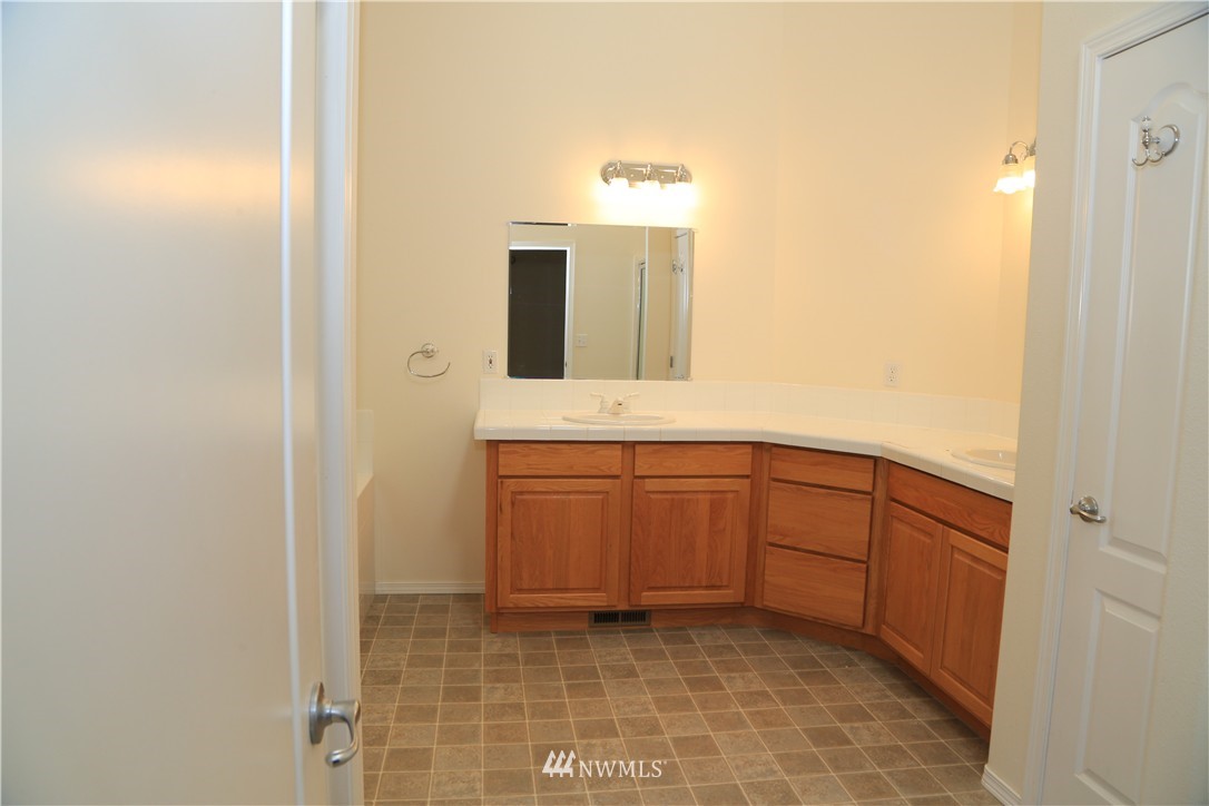 15085 Northwest Hite Center Road Seabeck, WA 98380 - Photo 15 of 21 Gallery Image 15