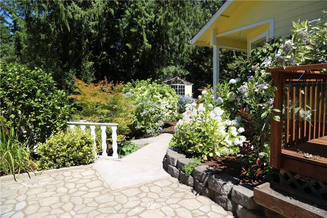 15085 Northwest Hite Center Road Seabeck, WA 98380 - Photo 4 of 21 Gallery Image 4