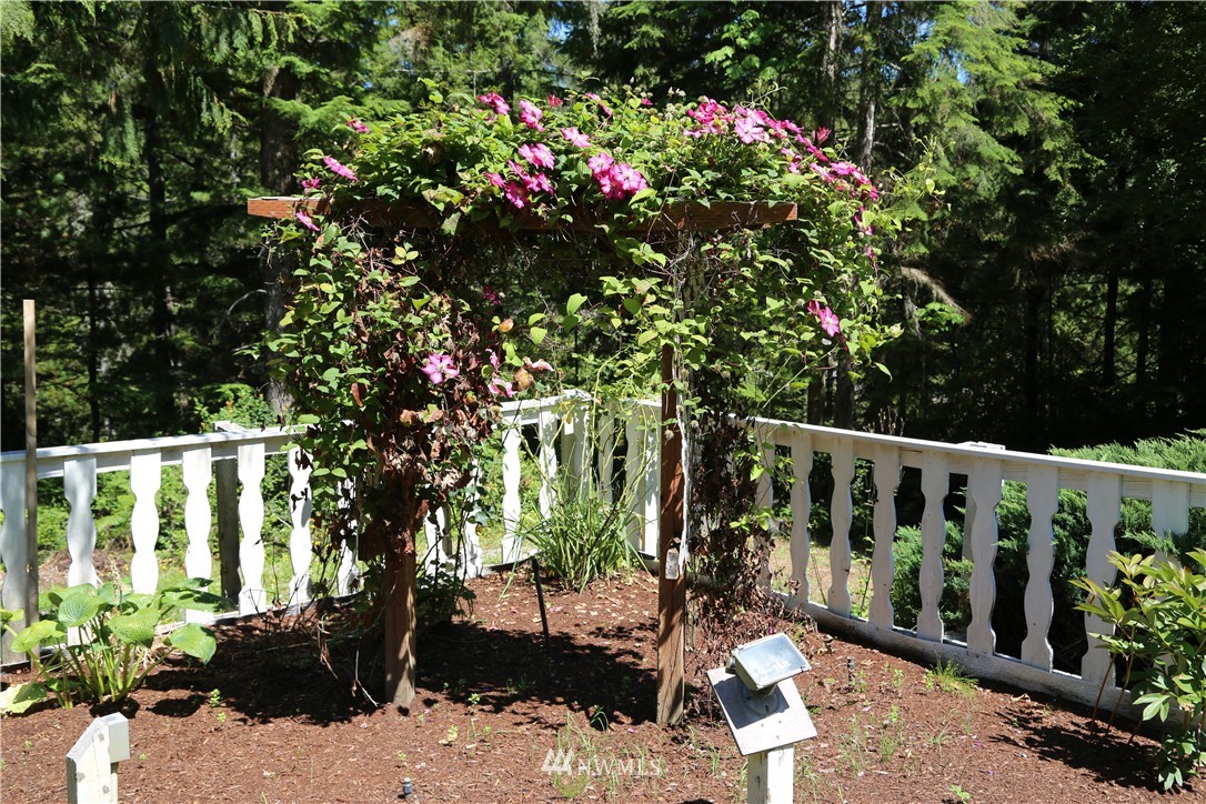15085 Northwest Hite Center Road Seabeck, WA 98380 - Photo 5 of 21 Gallery Image 5