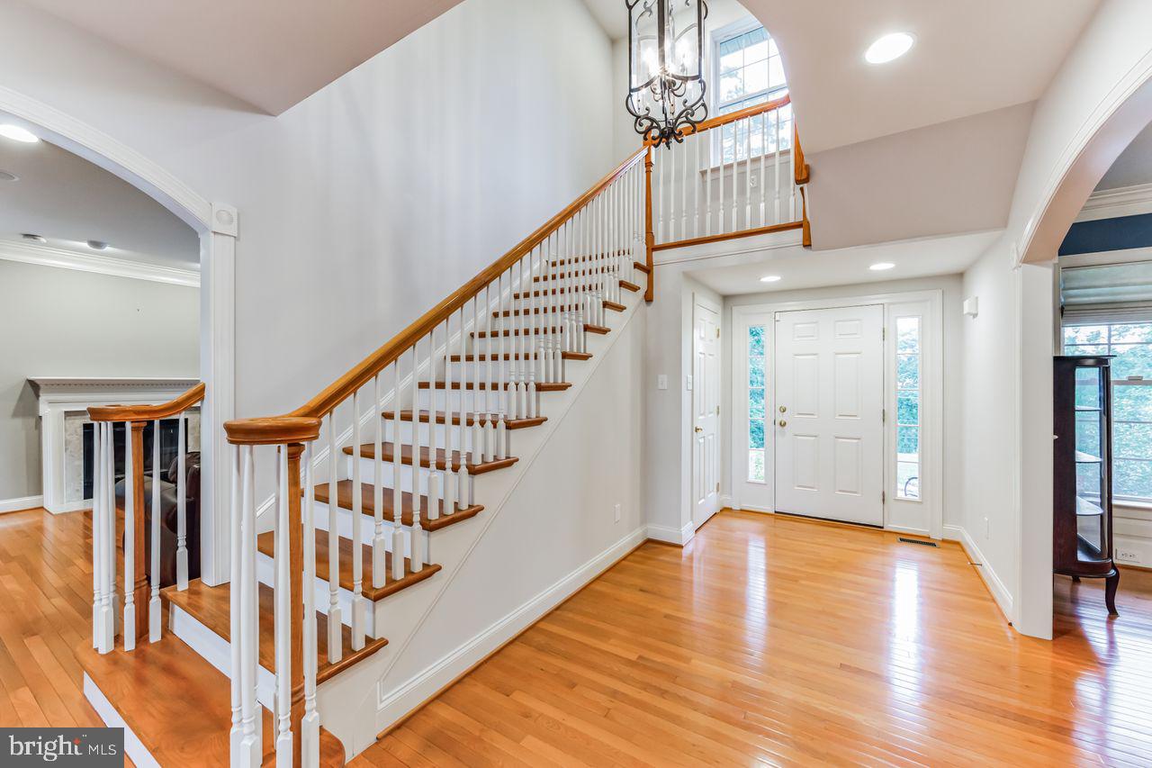 15 Rico Court Downingtown, PA 19335 - Photo 3 of 45 Front stair entry