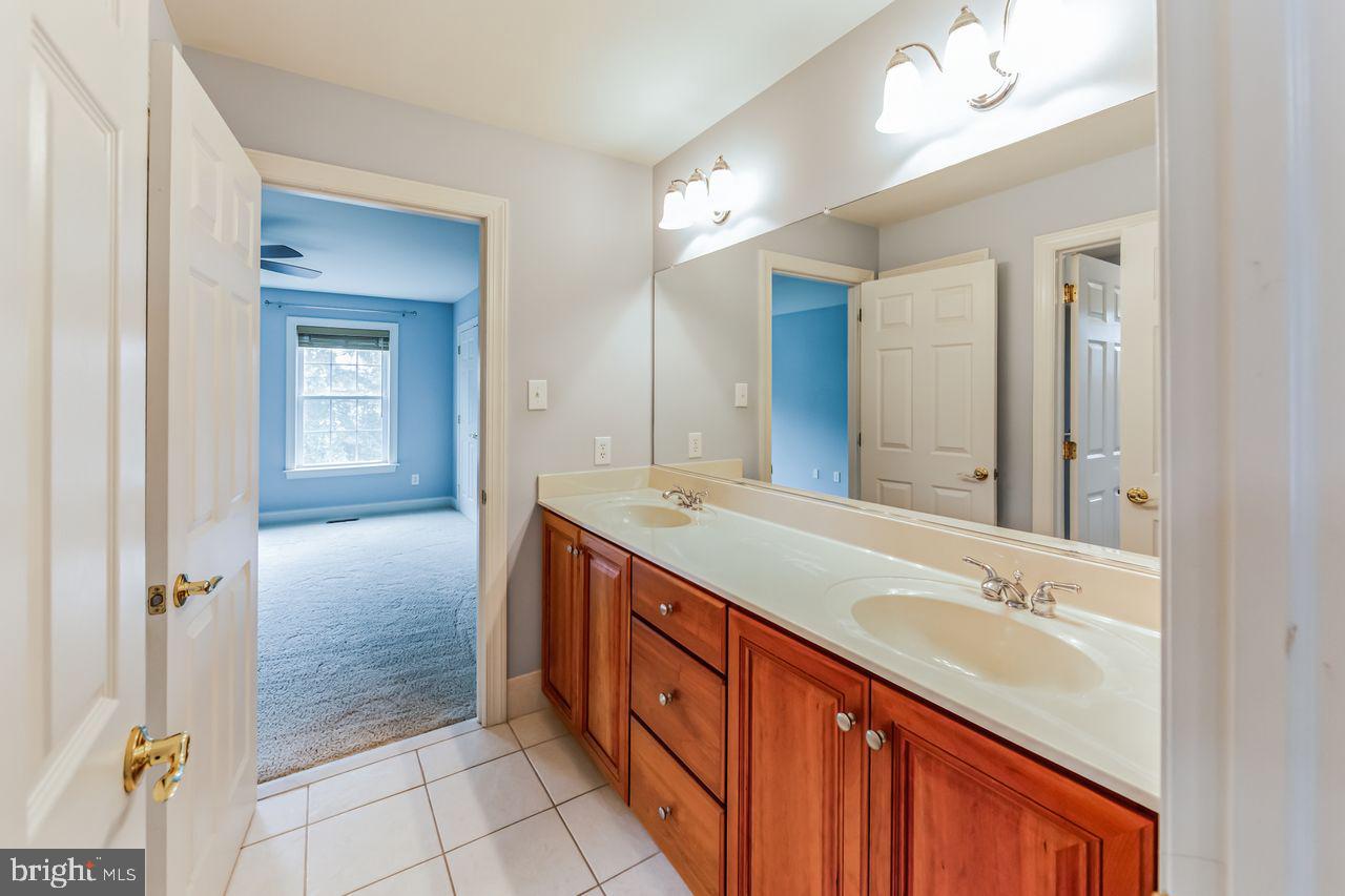 15 Rico Court Downingtown, PA 19335 - Photo 32 of 45 jack and jill bath
