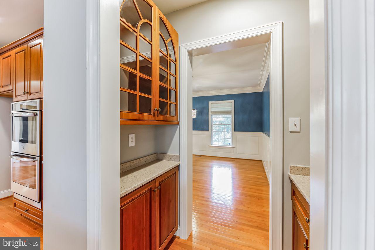 15 Rico Court Downingtown, PA 19335 - Photo 9 of 45 Butlers pantry