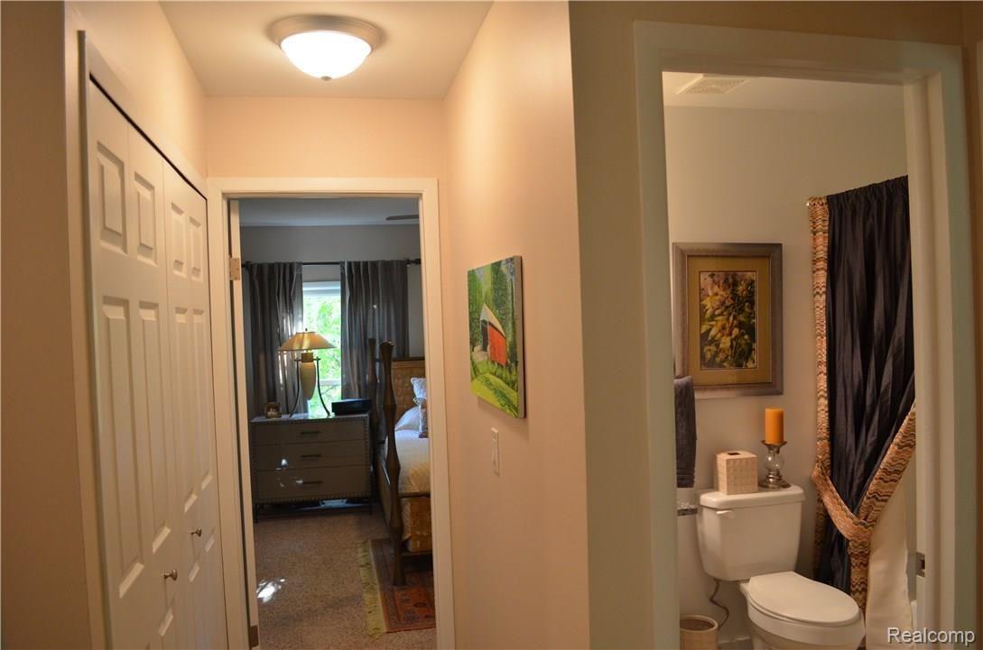 1576 Gas Light Lane Rochester, MI 48306 - Photo 38 of 49 DSC_0040.jpg