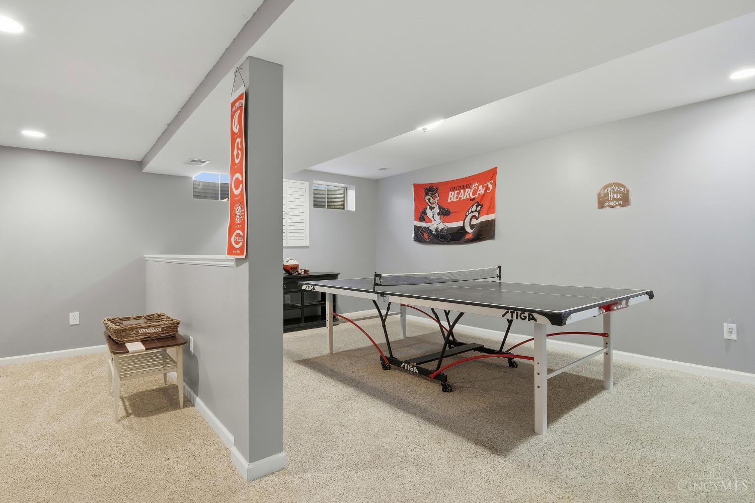 4374 Boomer Road Cincinnati, OH 45247 - Photo 25 of 49